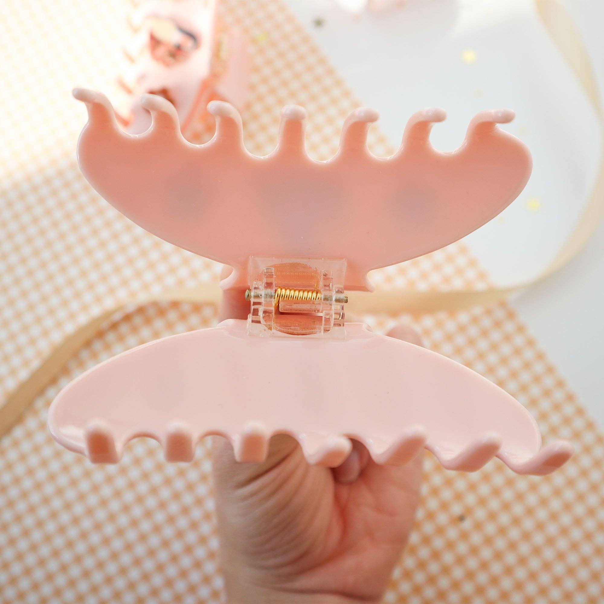 Peony&June Illustration - Vente Pince à cheveux – femme - Barrette de cheveux de Sainte Thérèse de Lisieux2