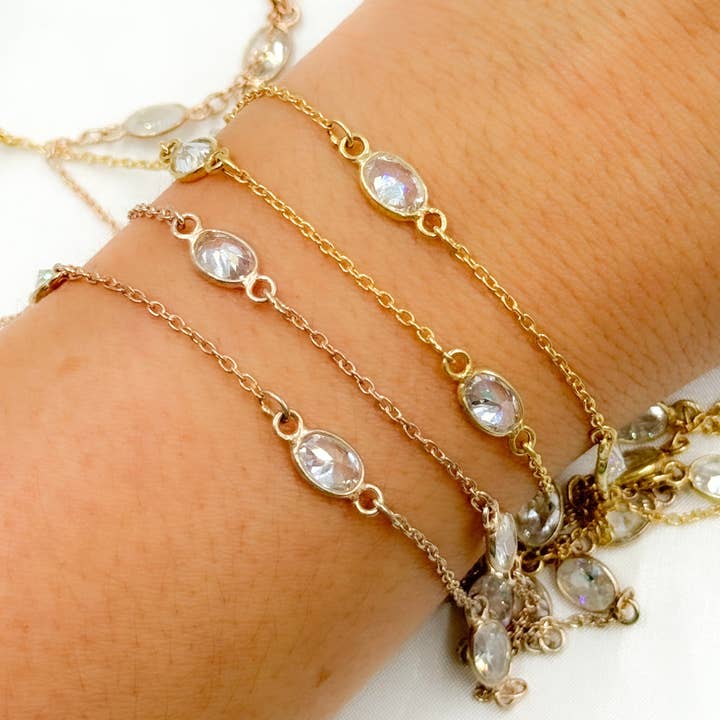 Verbinder mit ovaler Form aus kubischem Zirkonia mit Kette. CZ17 für den Großhandel von Jewels & Chains