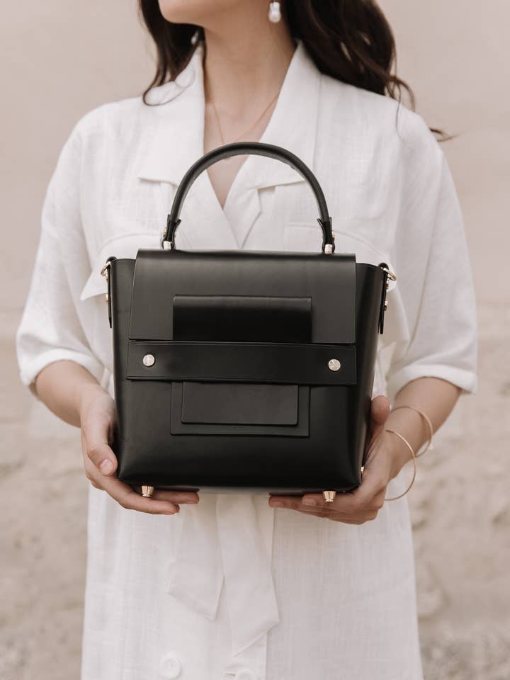 Emma - Zwart voor wholesale door Chérietta.O