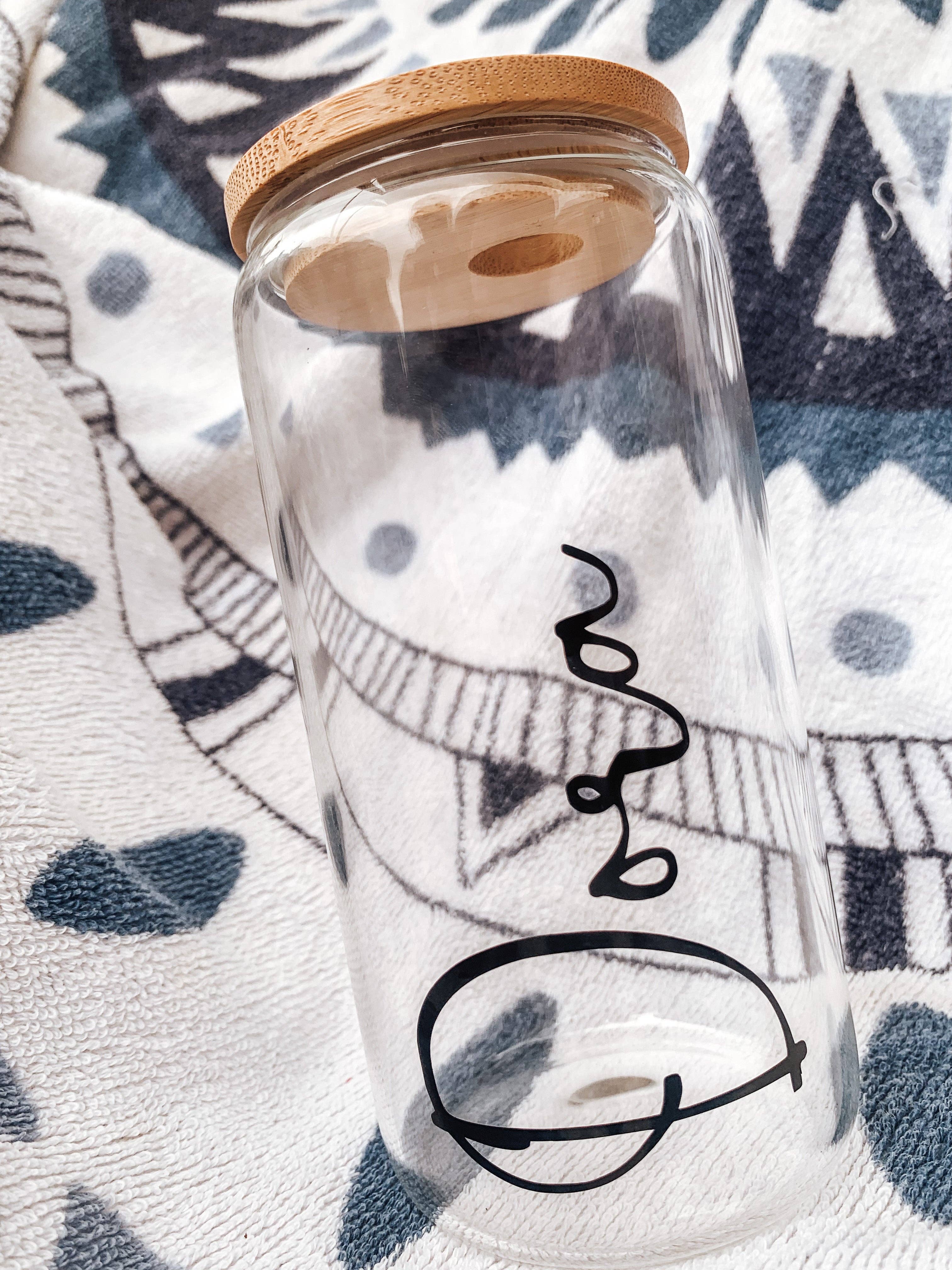 Dottie Wombat – wholesale Drinking glass/cup – Personalised beer can glass with bamboo lid and straw1