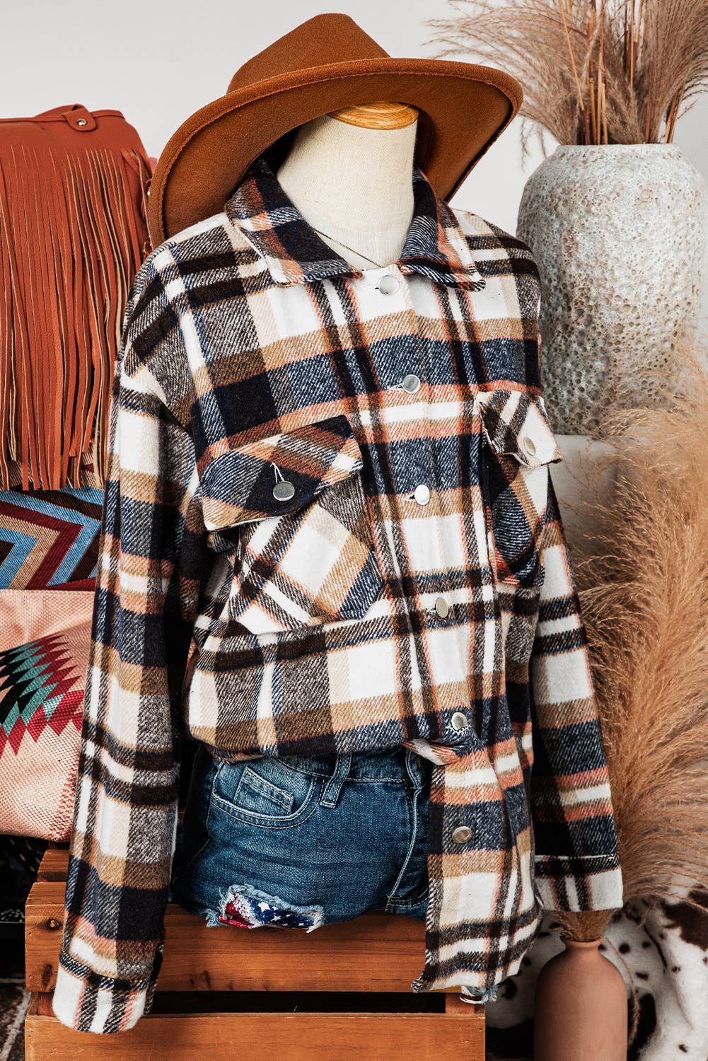 fashionworks - Wholesale Shirt Jacket/Shacket - Women's - Geometric Plaid Print Pocketed Shacket14