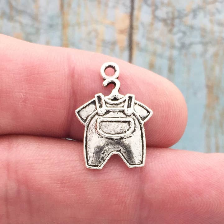 Treasure Island Jewelry - Wholesale Individual Charm/Pendant - 10 Antique Silver Jumper Baby Charms by TIJC