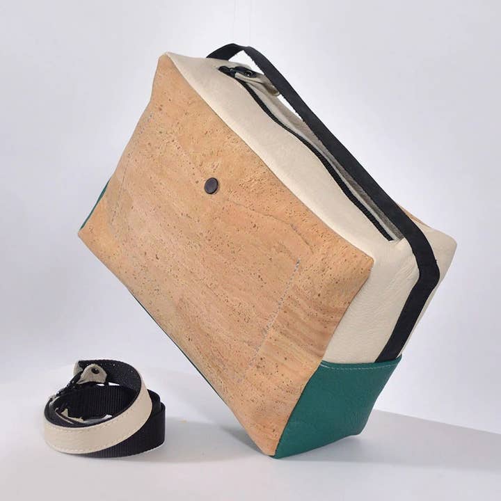 Ivy, sac à bandoulière en liège et cuir pour la vente par Ifiwear
