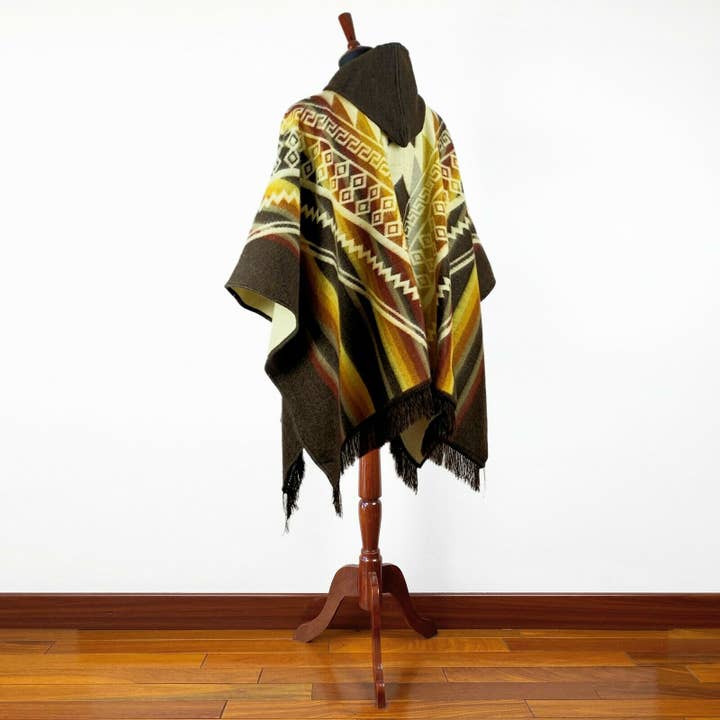 ECUALAMA – Engroshandel Poncho - Unisex – Alpaca uld Hætteklædte Unisex Poncho XXL - Aztec mønster - BRUN4