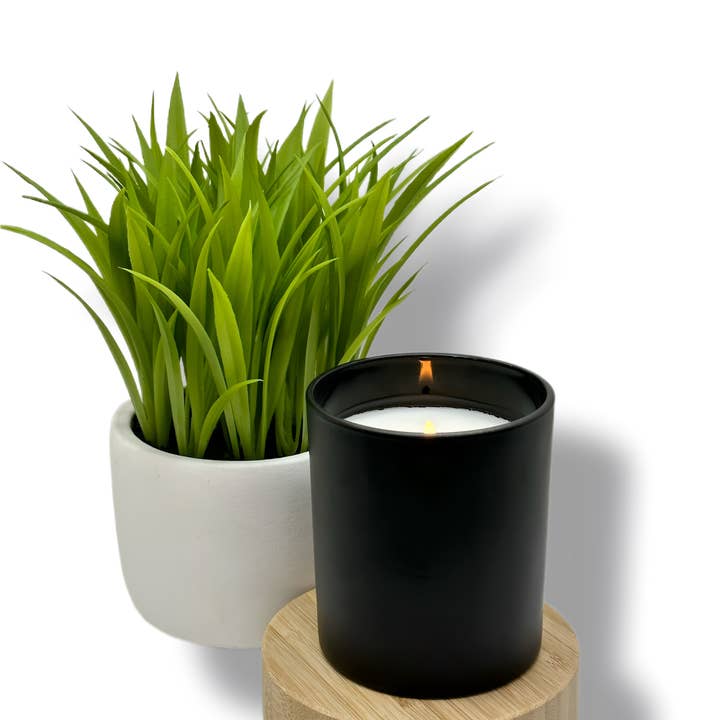 Sbodi - Wholesale Jar/Filled Candle - Private Label Luxury Black Candle Vessel 11OZ. Hand-poured.