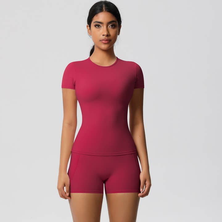 Kvinder Hurtigtørrende Yogasæt: Kortærmet Top + Shorts med Lommer for engroshandel hos Sodalemon