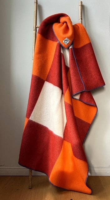 WoolOnly - Wholesale Throw Blanket - Reversible blanket plaid made of Norwegian wool 130x200 cm (Tricolor Square) Papaya/Chili2