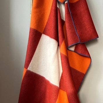 WoolOnly - Wholesale Throw Blanket - Reversible blanket plaid made of Norwegian wool 130x200 cm (Tricolor Square) Papaya/Chili2