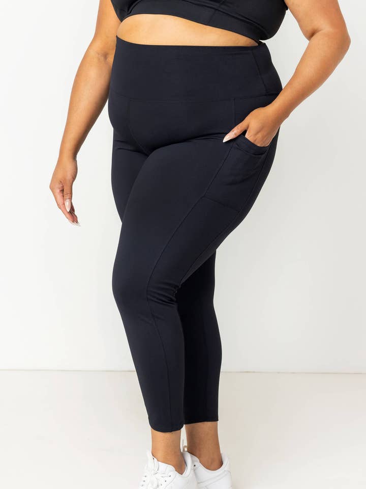 Pocket 7/8 Leggings - Black for wholesale by Superfit Hero