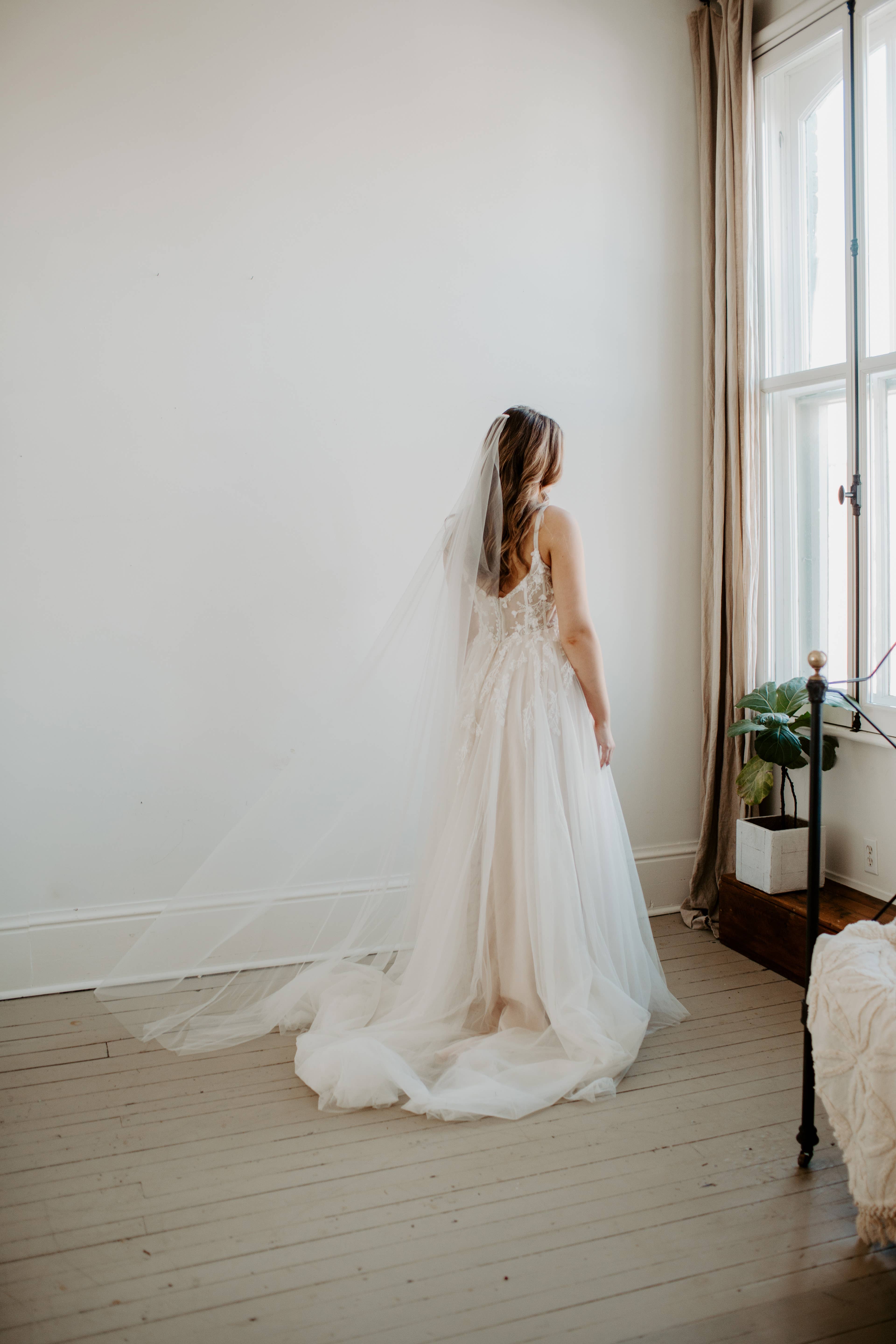 Ruffled Rose Veils - Wholesale Veil - Women's - Soft Minimal Chapel Veil (85 Inches)6