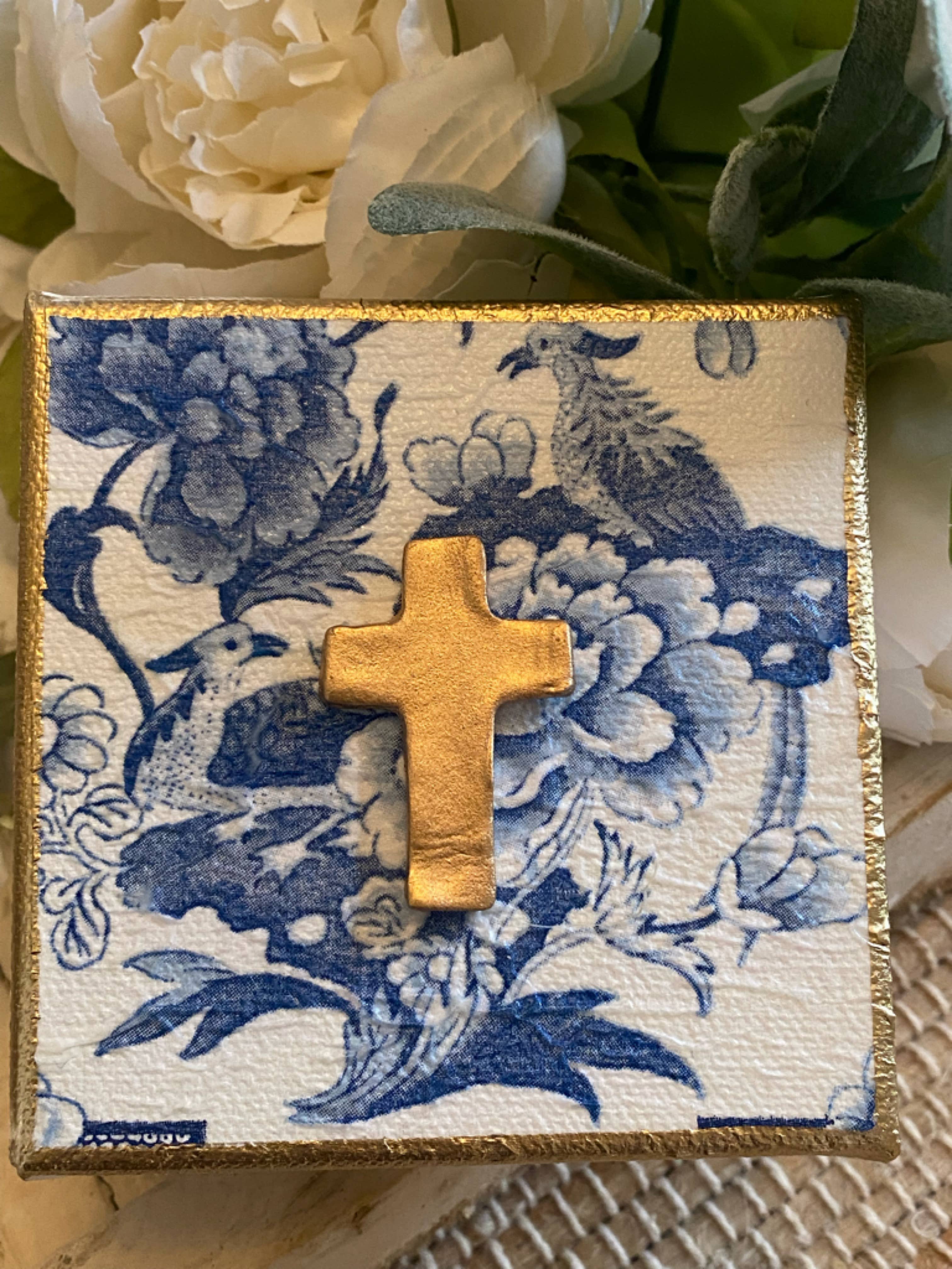 Rouge 225 - Wholesale Wall Cross - Chinoiserie Gold Gilded Cross Canvas Art1