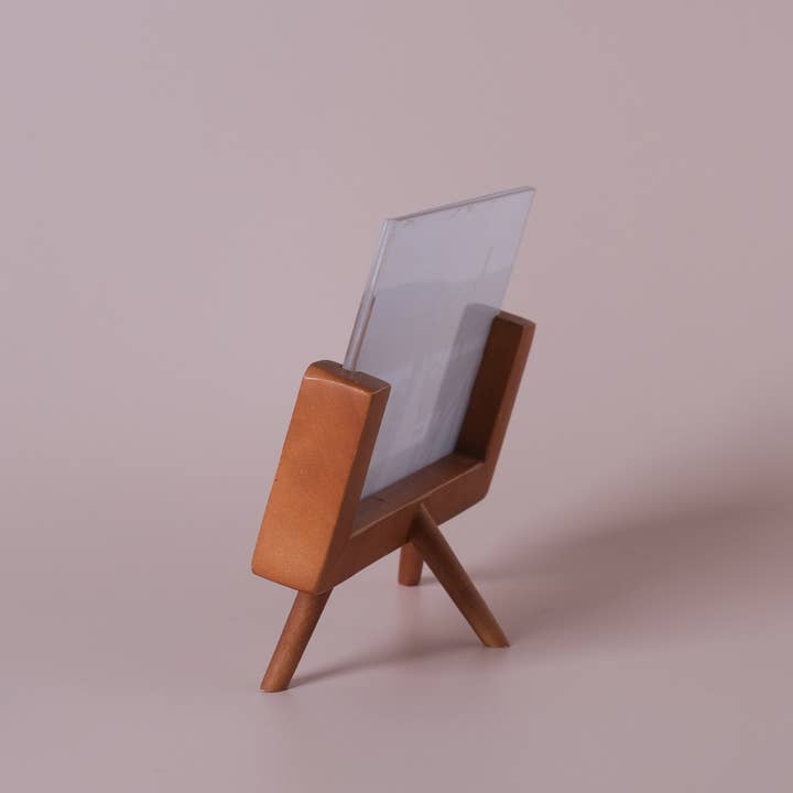 Made Market Co. - Wholesale Picture Frame - Legged Wood Photo Frame1