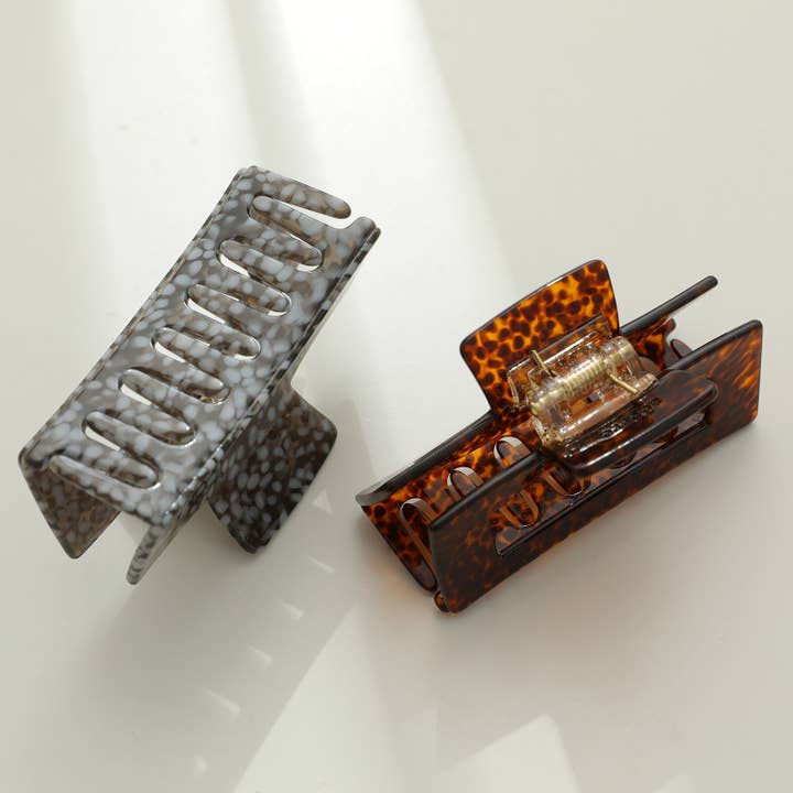 Assorted Luna Medium Vintage Stone | Classic Med Rectangle Claw Clip for wholesale on Faire2