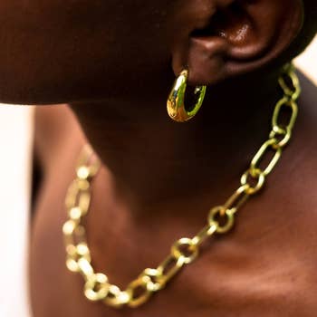 Sissy yates 2025 heart necklace