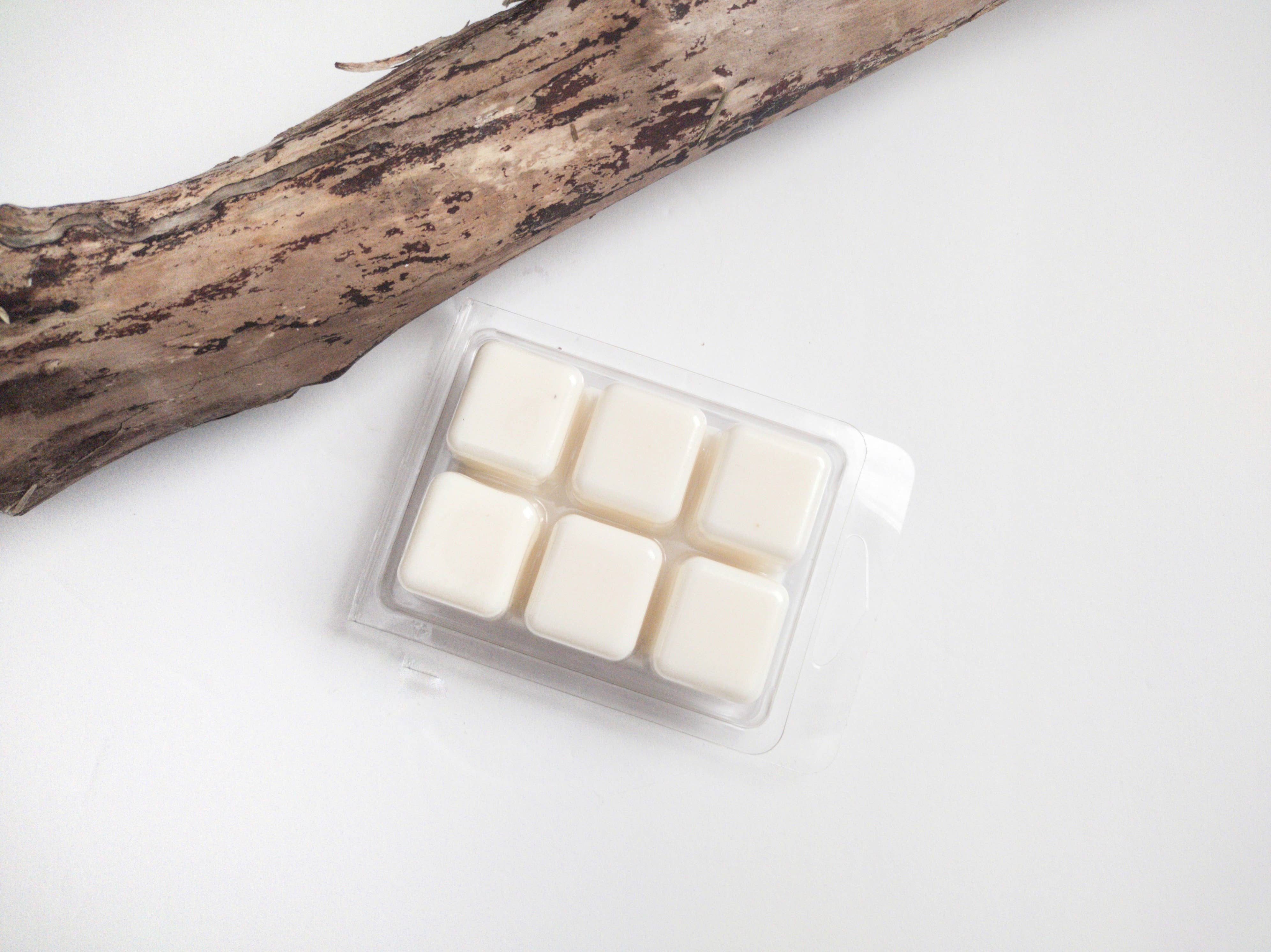 2.5oz Sandalwood Scented Wax Melts by Hudson 43