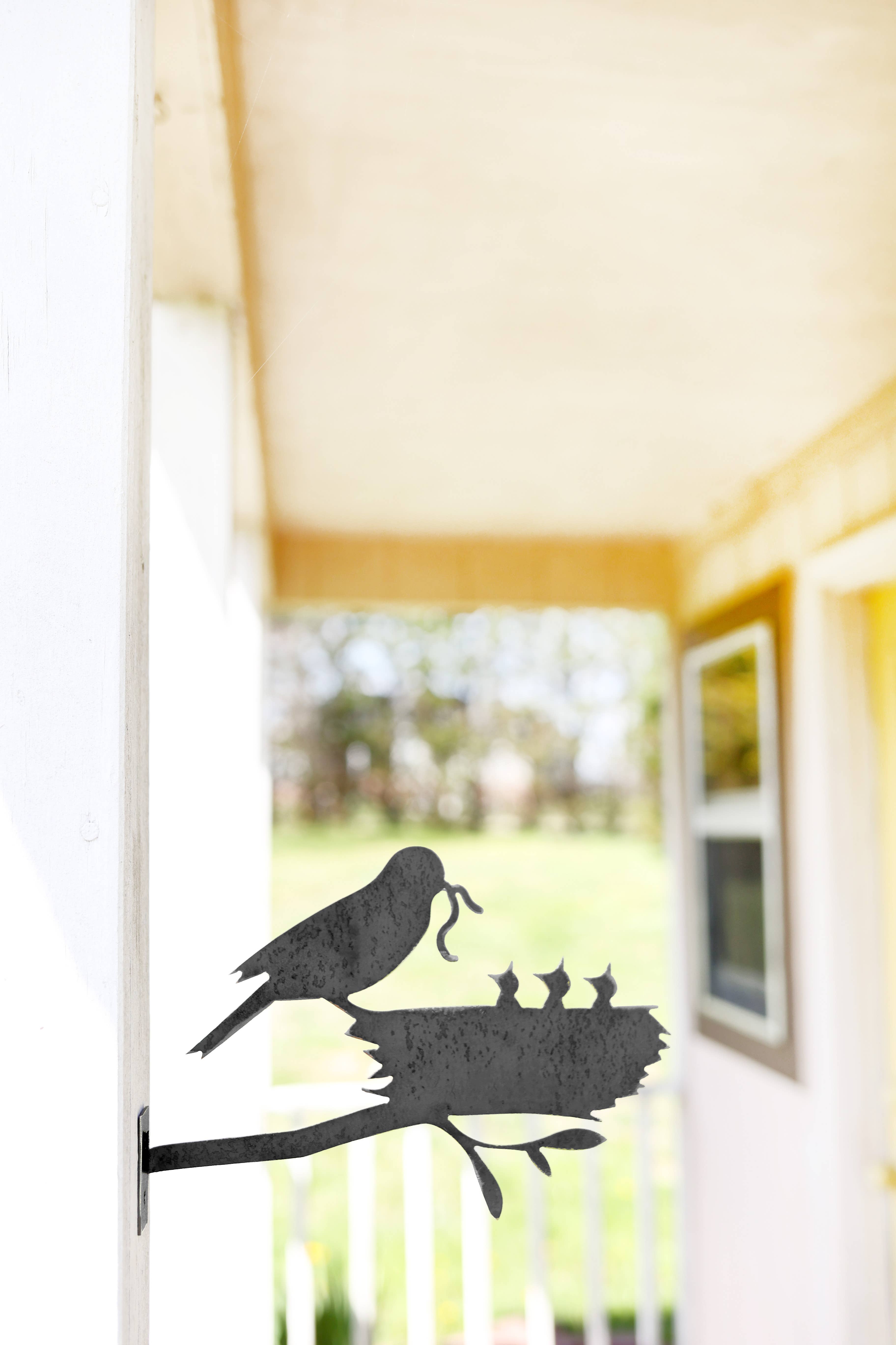 Highland Ridge | Handmade Home Decor - Wholesale Outdoor Ornament/Decor - Metal Bird Statue - Mama and Baby Birds Statue