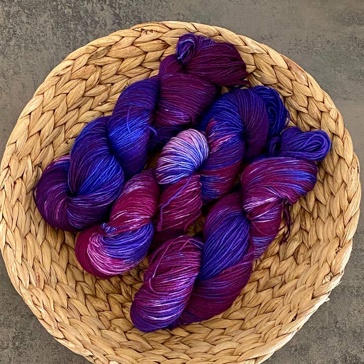 Die Wollwichtel - Vente Fils à tricoter - GALAXY, laine teinte à la main, en écheveau0