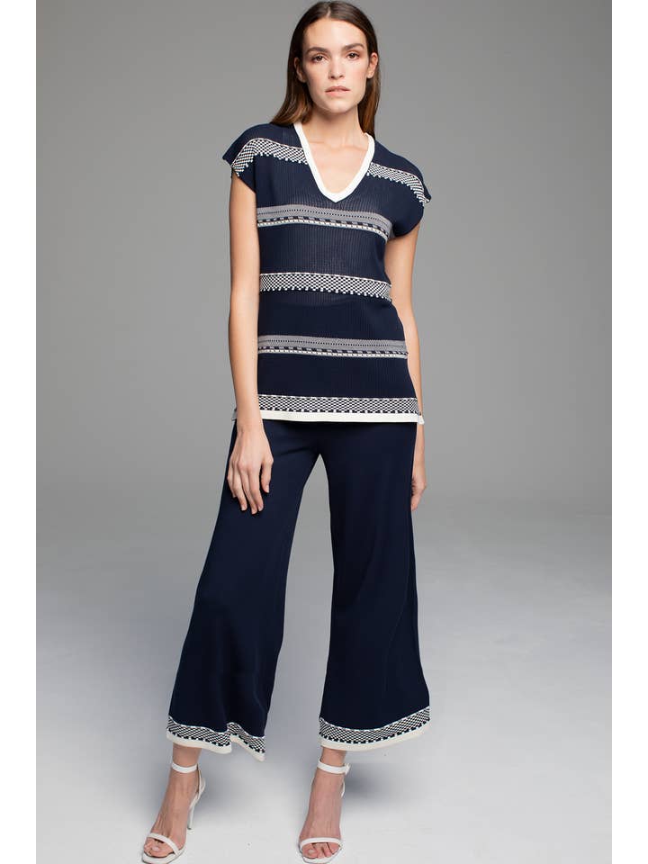 TACHI AND ZUCCA - Wholesale Pants - Women's - FENEFA NAVY TROUSERS1