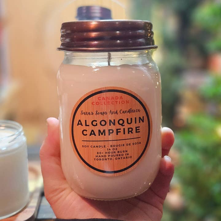 Algonquin Campfire Soja kaars - 14oz voor wholesale door Sara's soaps and candles