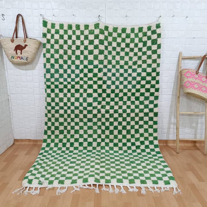 Äkta handknuten Beni Ourain-ullmatta 150×250 cm 79 för wholesale av Maroccarpets Poufs and pillows wholesale +31648976894