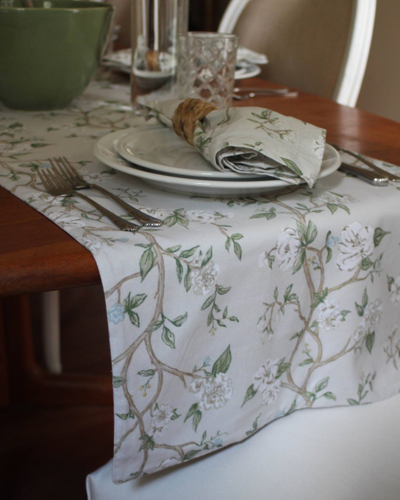 Camellia Floral Table Runner For Spring Hosting  for wholesale on Faire4
