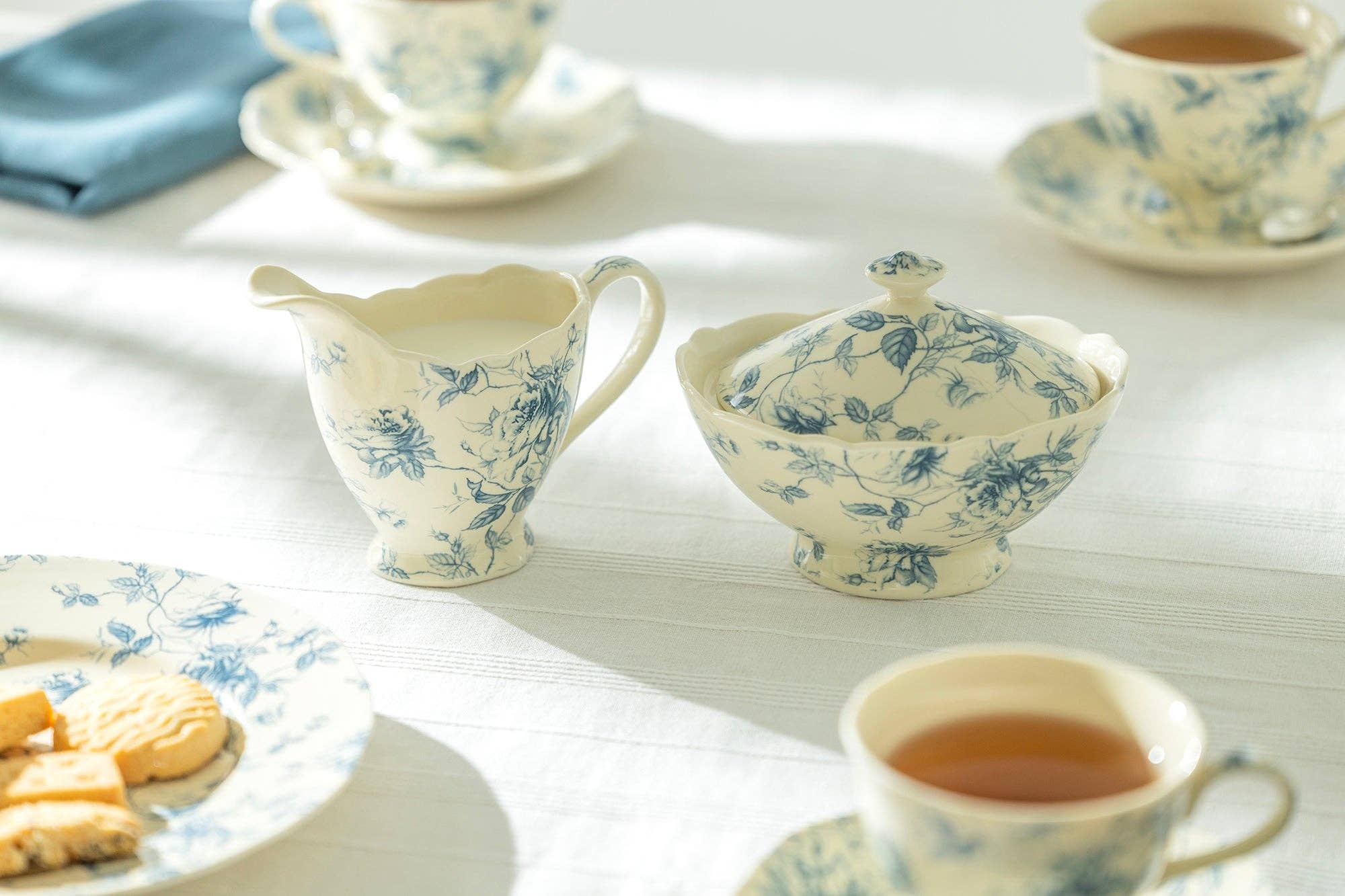 Grace Teaware - Wholesale Creamer - Blue Rose Toile Fine Porcelain Sugar and Creamer Set
