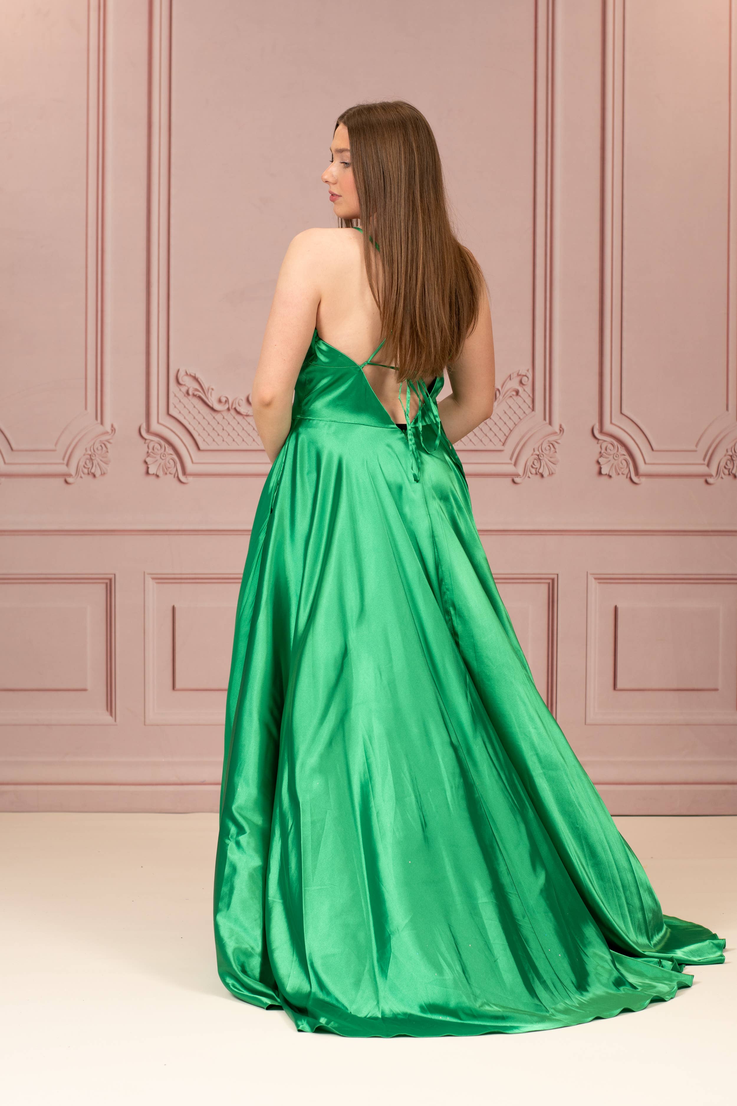 Esmeralda Isabella Verde esmeralda de venta al por mayor en Faire7