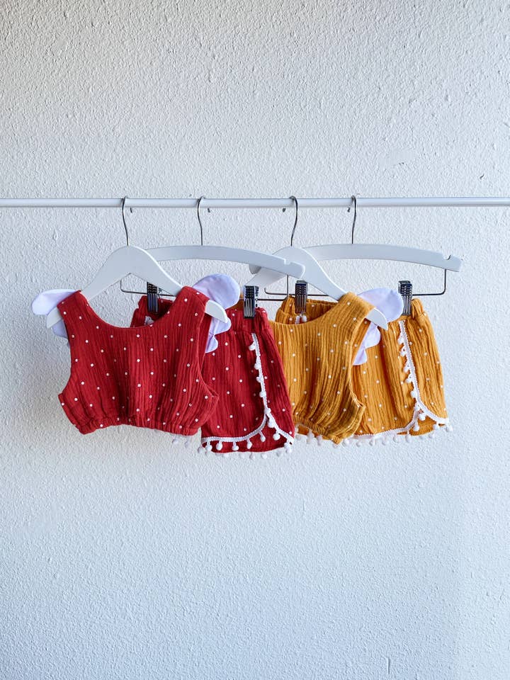 Clarita Crop Top & Kort Linnesæt for engroshandel hos The New Class