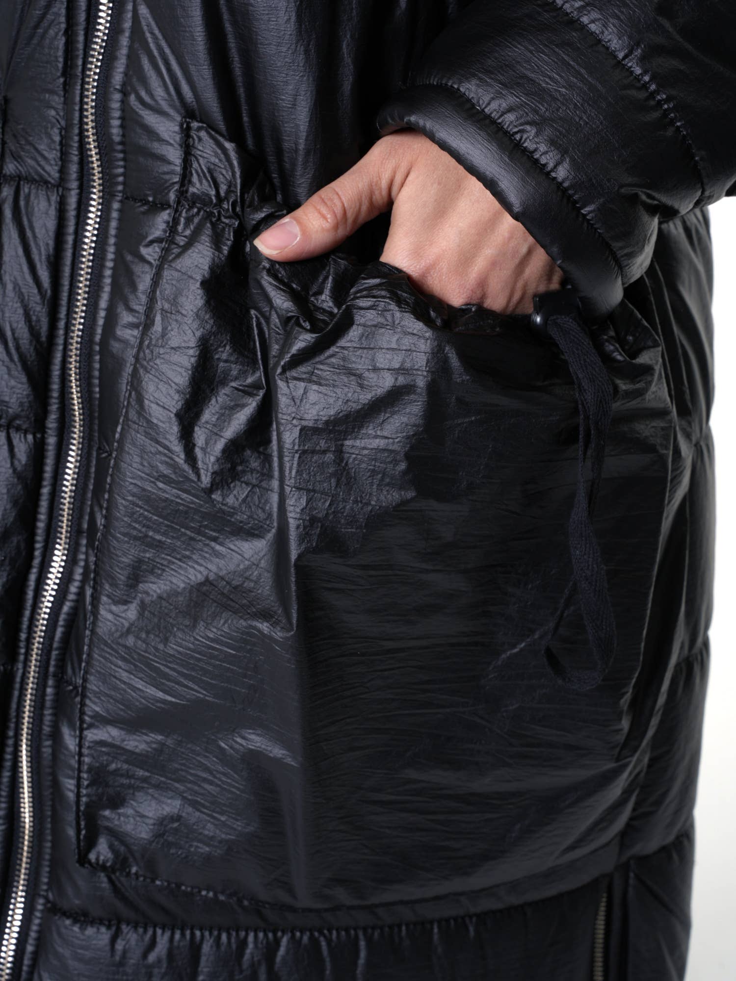 Metamorphoza - Wholesale Puffer Jacket - Women's - Long Puffer Jacket With Oversize Pockets10