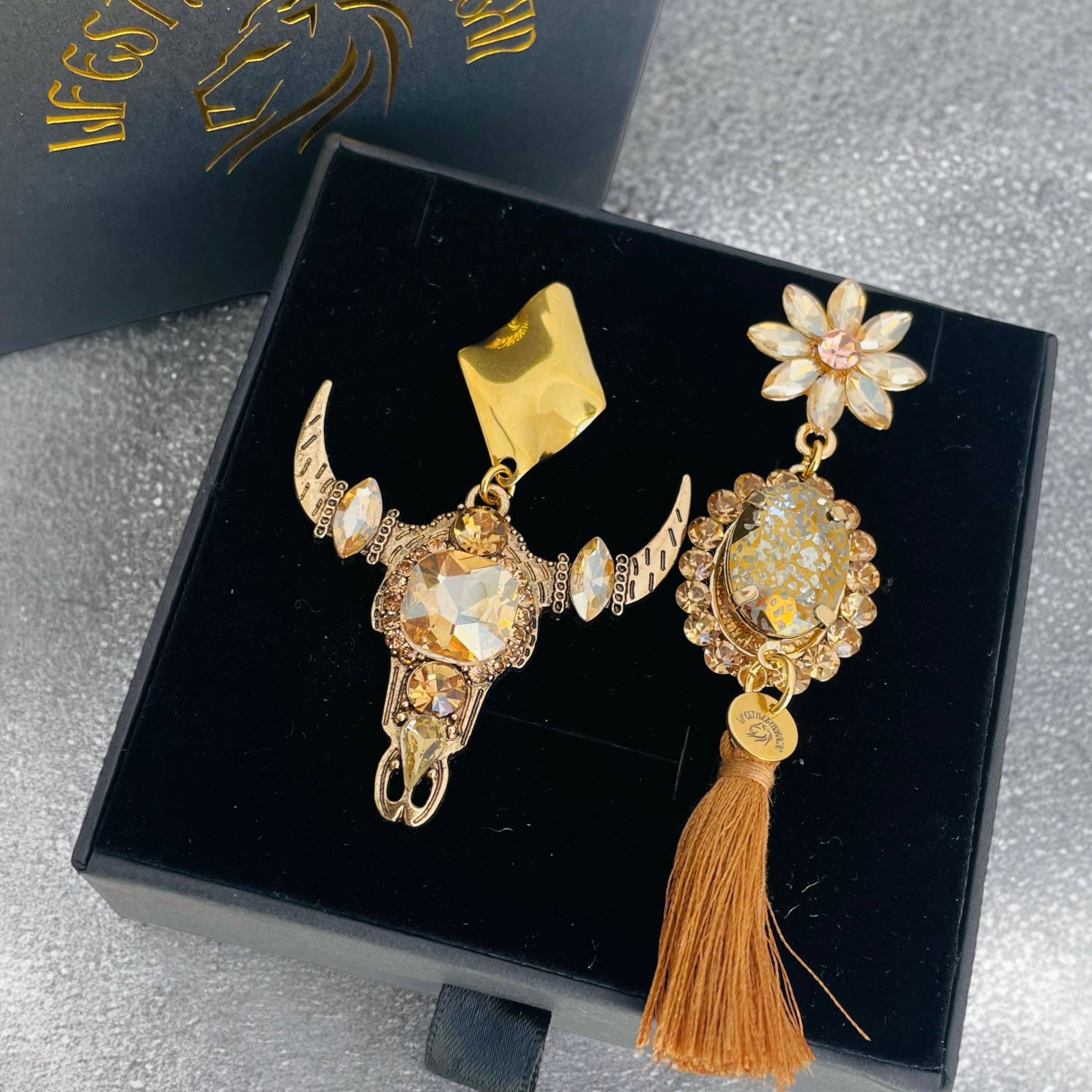Huracan - Wholesale Dangle Earrings - Rynlee Champagne Earring Set0
