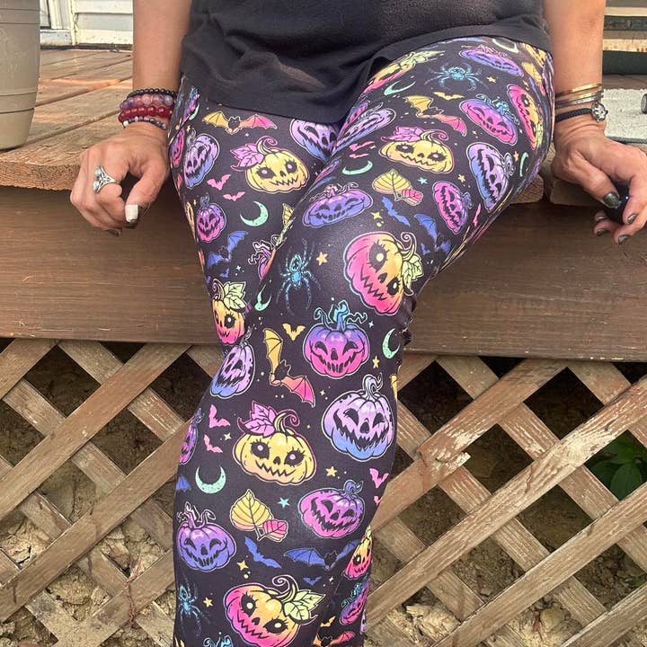 Triple Goddess Boutique - Wholesale Fashion Leggings - Women's - Halloween leggings, witchy leggings, Jack O Lantern, 0