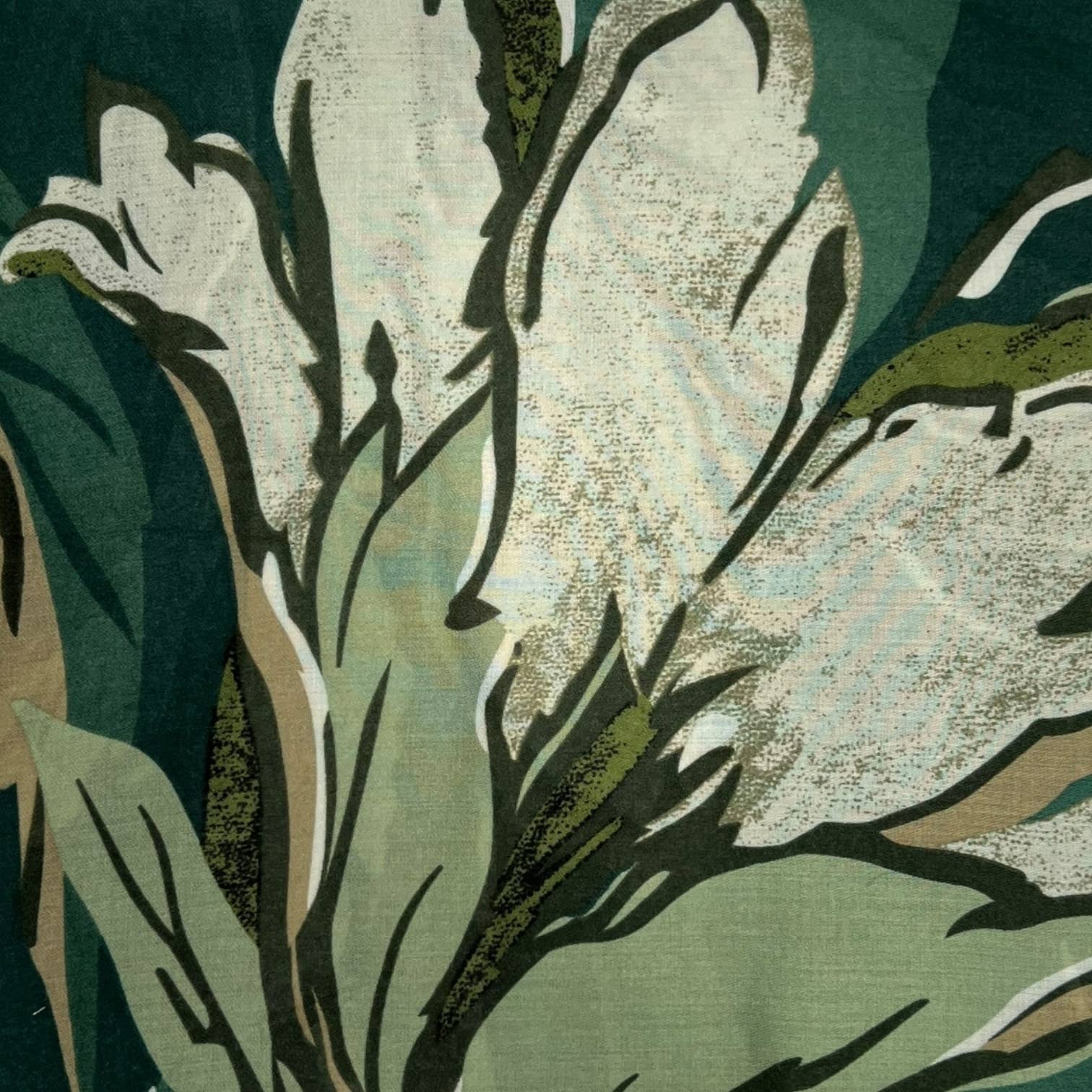 London Scarves – wholesale Scarf – Women's – Amazon lily scarf print3