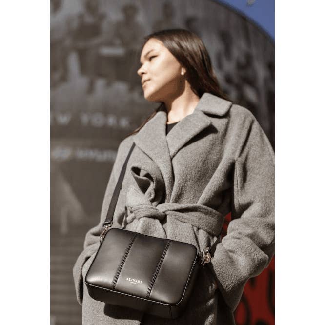 Bandolera Flavia negra para venta al por mayor de Alinari Firenze