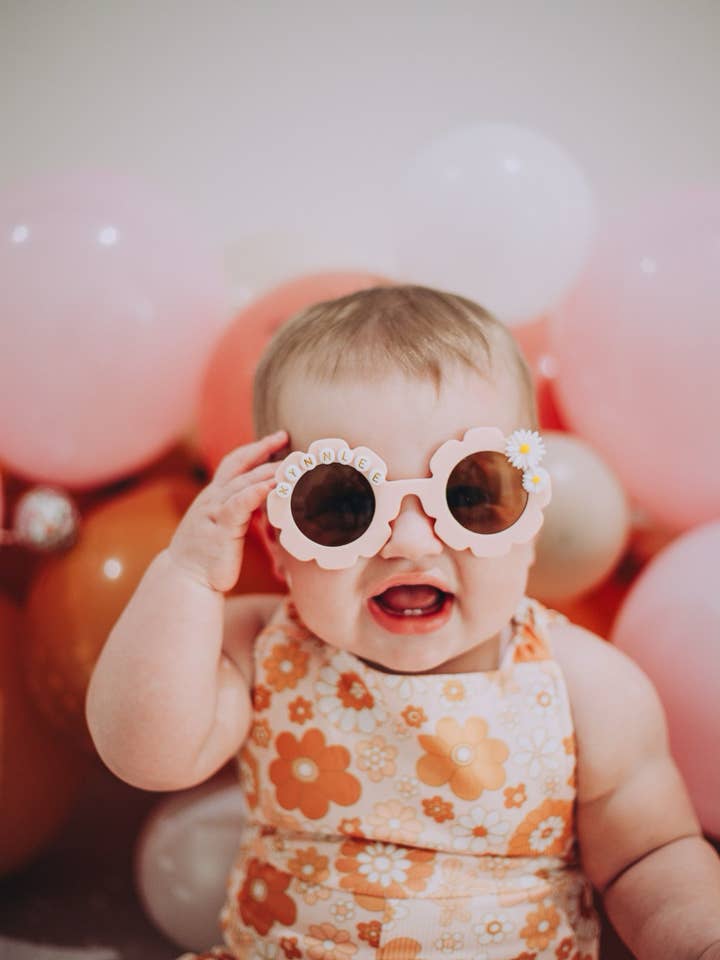 Boîte cadeau Bridal Box, lunettes pour enfants, lunettes rétro, accessoire pour la vente par Modern Mama