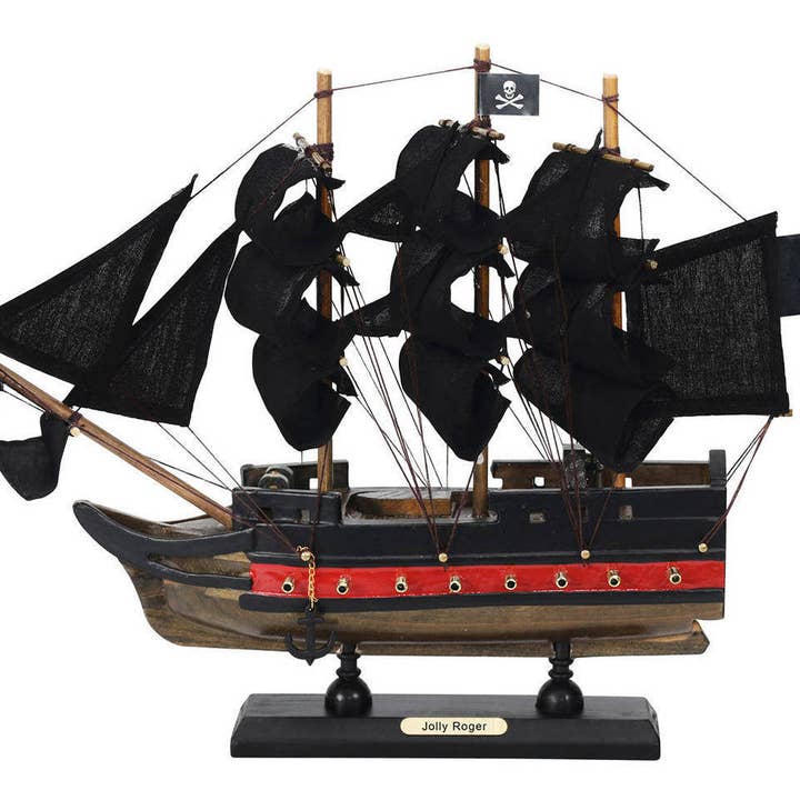 Crochets de capitaine en bois Jolly Roger de Peter Pan Black Sails Limited Modèle Pirate Ship 12" pour la vente par Hampton Nautical