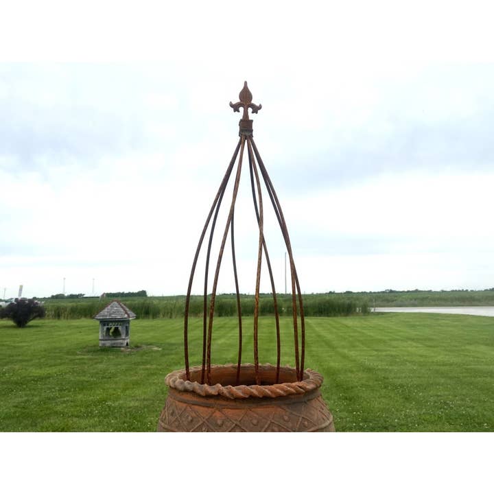 Garden Iron And More - Wholesale Outdoor Ornament/Decor - Wrought Iron Swirl with Finial Topiaries Set of 5
