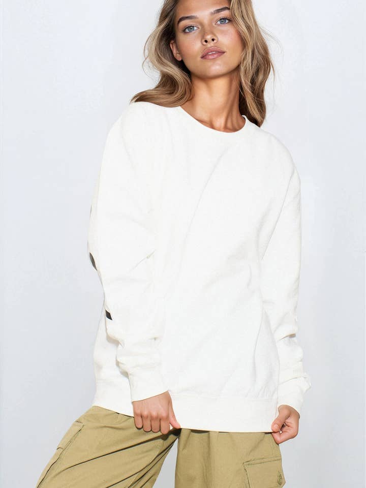 Sudadera oversize blanca con logo Aftershock y cuello redondo para venta al por mayor de Aftershock London