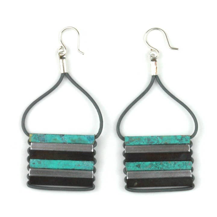 Teocalli Square Örhängen för wholesale av Old Blood Jewelry & Wears