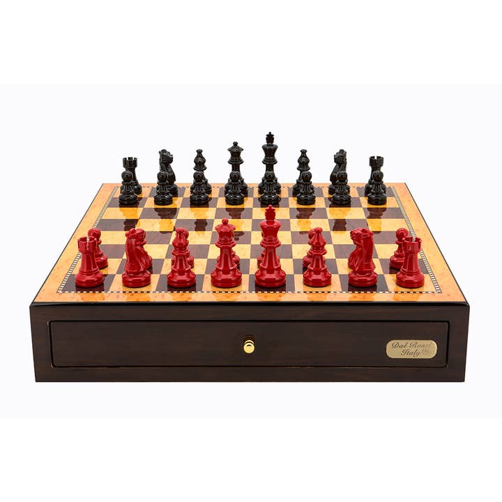 Boîte à échecs en noyer avec compartiments et jeu d'échecs French Lardy pour la vente par Dal Rossi Italy
