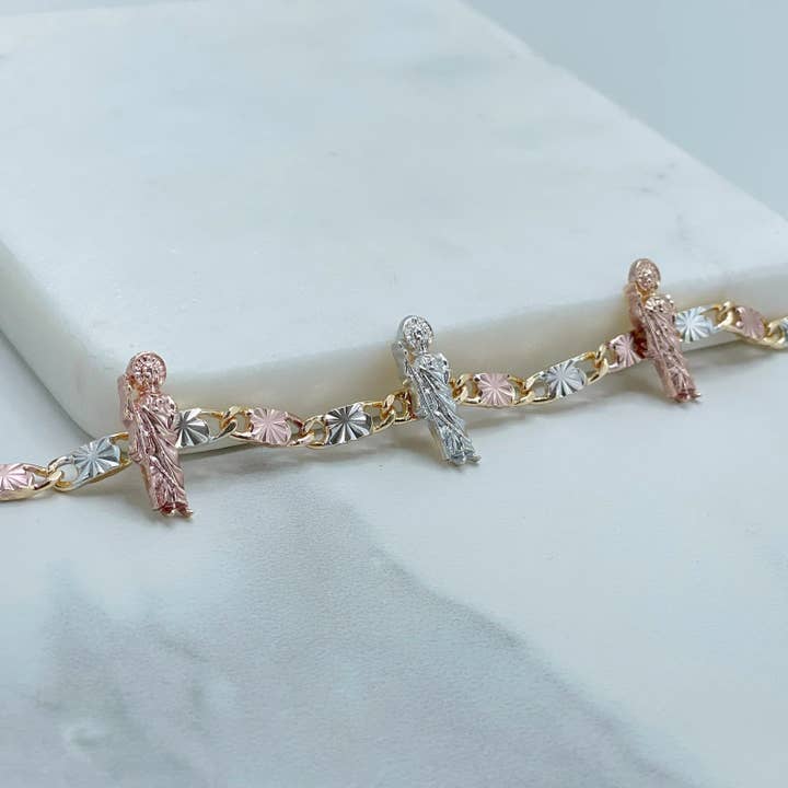 18k Gold Filled Three Tone Mariner Link & San Judas Tadeo Bracelet and other Purchase Wholesale tazas para desayunos. Free Returns & Net 60 Terms on Faire trending on Faire.