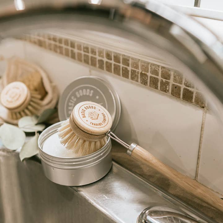 Net Zero Co. - Wholesale Cleaning Brush - Bamboo Dishwashing Brush with Handle