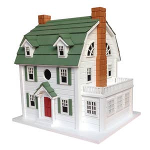 Best dollhouses including one on display at Hampton NH Tuck Museum