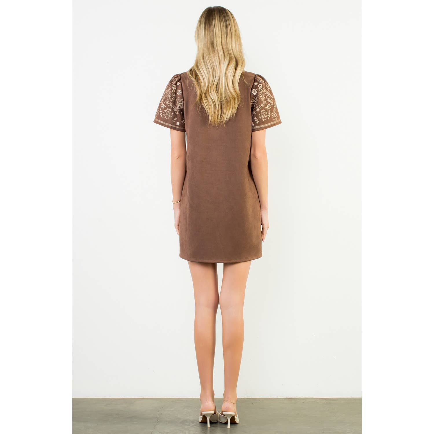 THML - Wholesale Dress - Women's - Short Sleeve Embroidered Detail Dress4