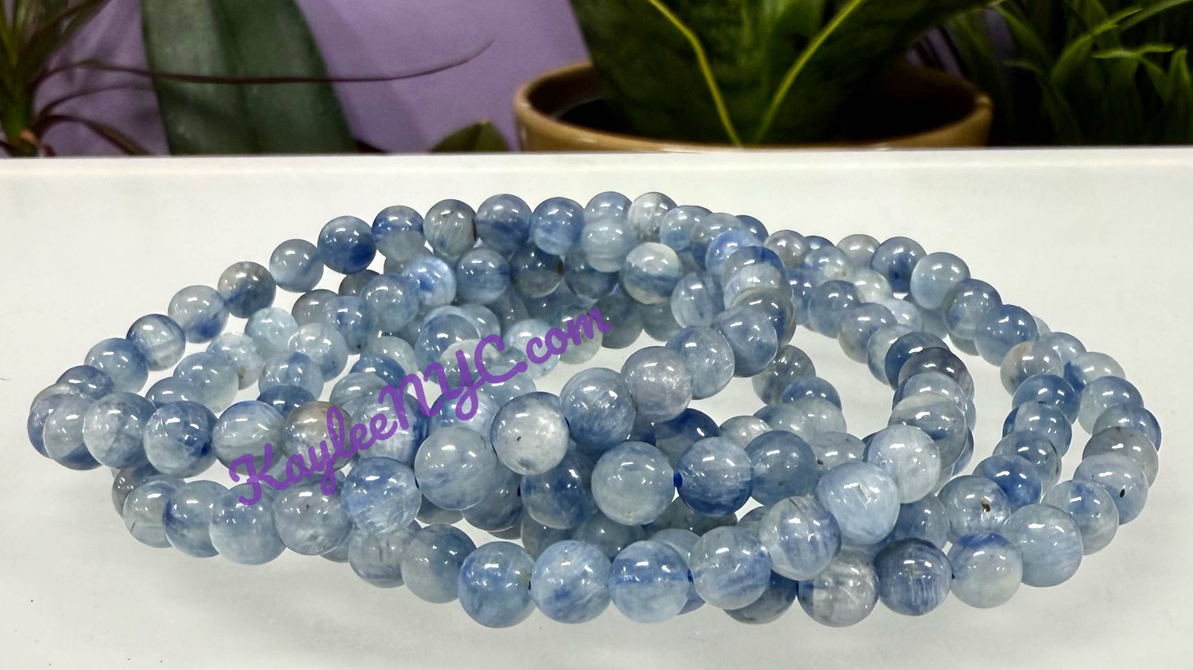 KayleeNYC - Venta al por mayor Pulsera de cuentas - Pulsera elástica de cristal de cianita azul natural de 6 mm y 7,5 pulgadas2