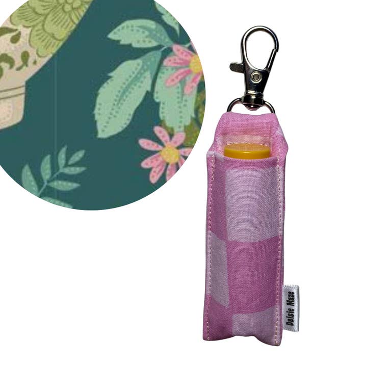 Porte-baume à lèvres en forme de vase à fleurs pour la vente par Daisie Maze
