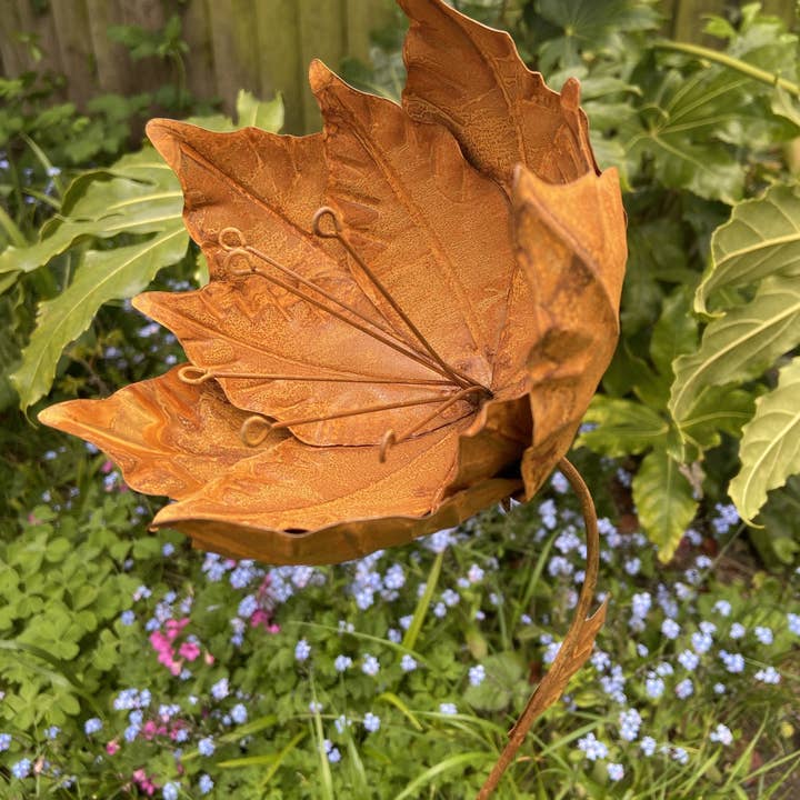 Marissa's Gifts – wholesale Garden/lawn stake – Tulip Metal garden flower 120cm5