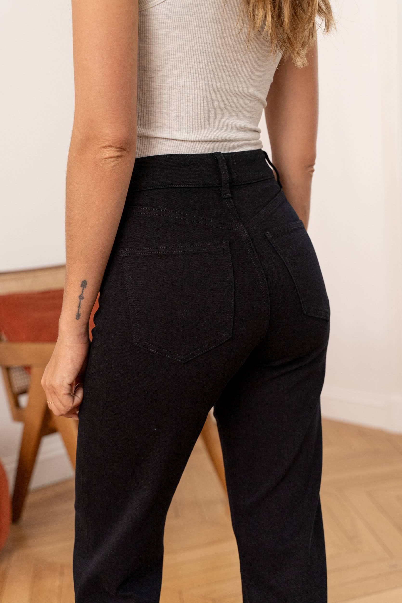 Oraije Paris - Wholesale Jeans - Women's - Kendal straight jeans14