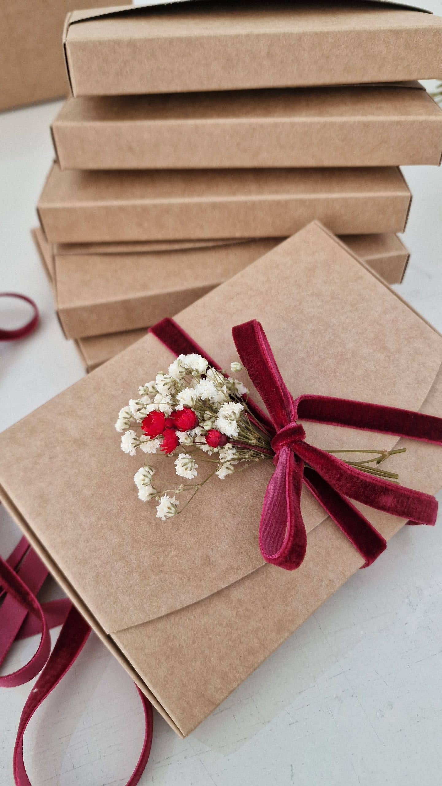 Staller - Vendita all'ingrosso Confezioni regalo - Scatola per Fazzoletti Decorata con Fiori1