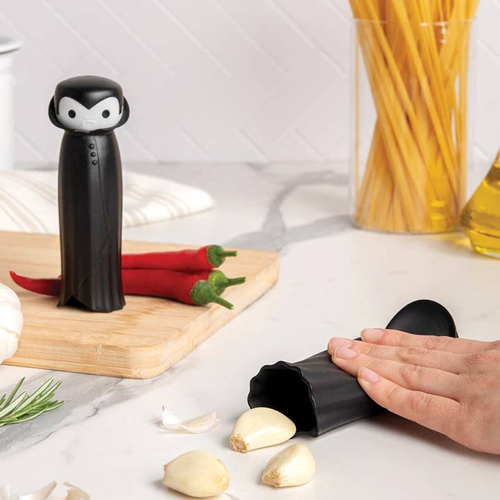 OTOTO - Wholesale Peeler - Drac N' Roll Vampire Garlic Clove Peeler - Halloween Gifts0