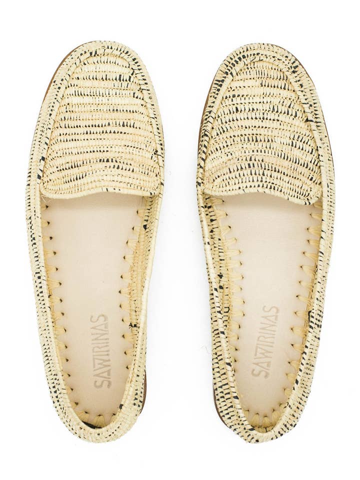 KVINNORS NATURLIGA LOAFERS för wholesale av sawirinas